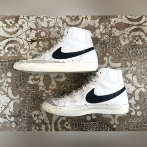 Nike‎ Blazers Mid ‘77 sz 11